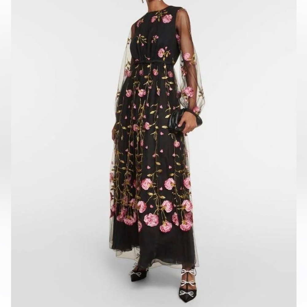 Giambattista Valli 40 Pre-Fall 23’ Black Rose Embroidered Long Sleeve Gown $7000